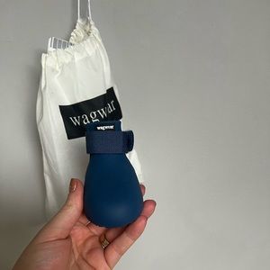 Brand new, never used Wag Wear dog booties size S